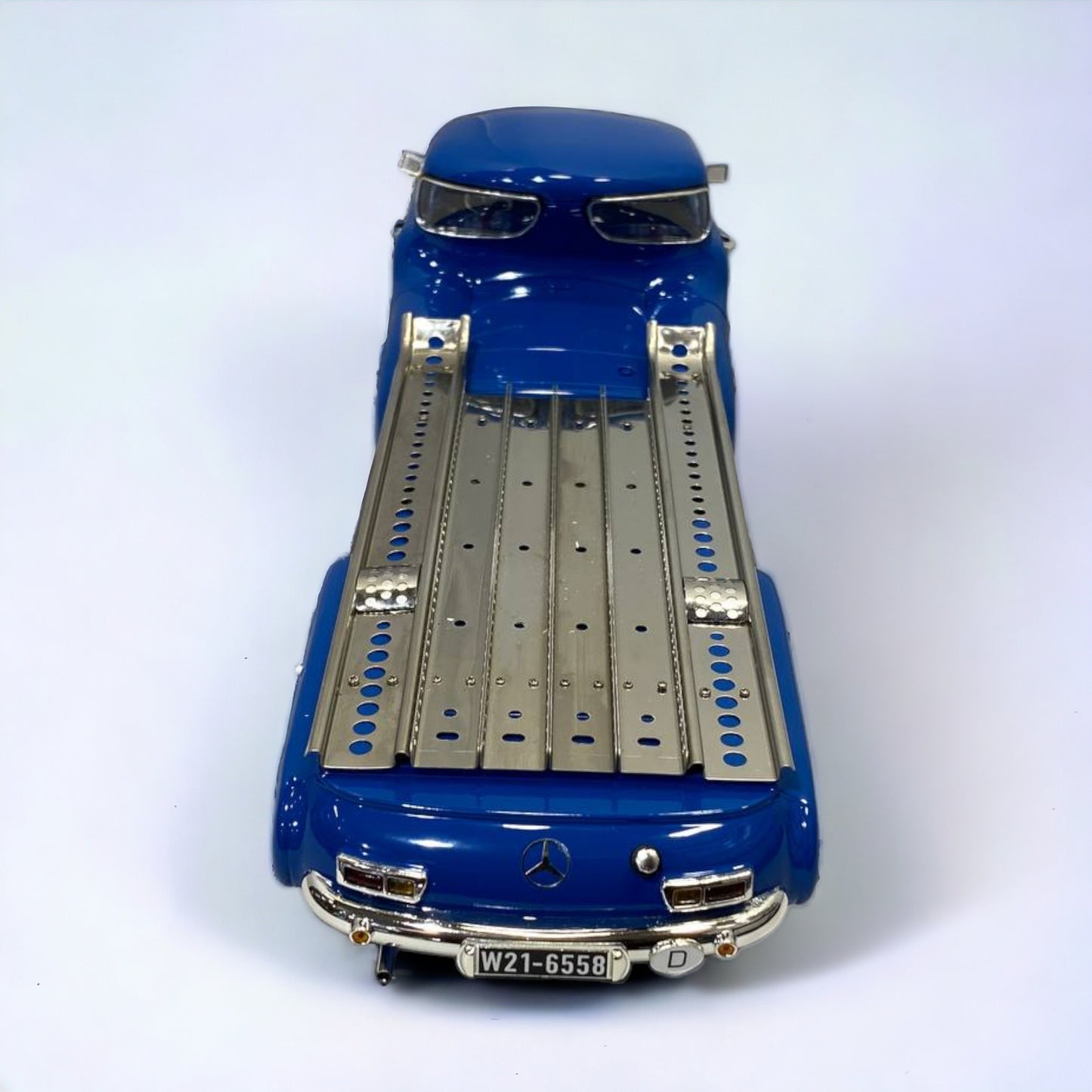 1/18 Metal Diecast - Mercedes-Benz W21 Das Blaue Wunder Rennatransporter|Sold in Dturman.com Dubai UAE.