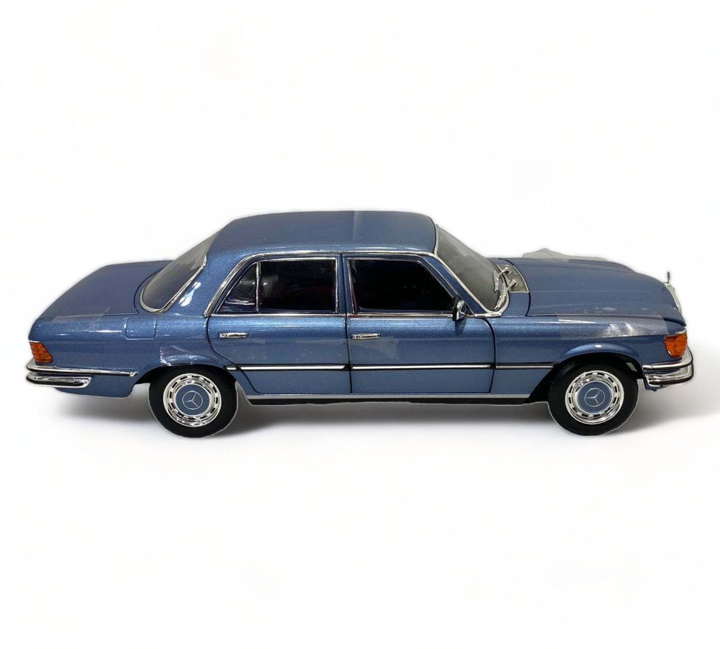 Norev Mercedes-Benz 350 SE Limited Edition 500 - 1/18 Diecast Model, Blue 1973|Sold in Dturman.com Dubai UAE.