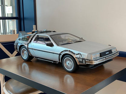 Hot Toys DMC DeLorean Time Mechine 1/6 ( Back to the future )|Sold in Dturman.com Dubai UAE.
