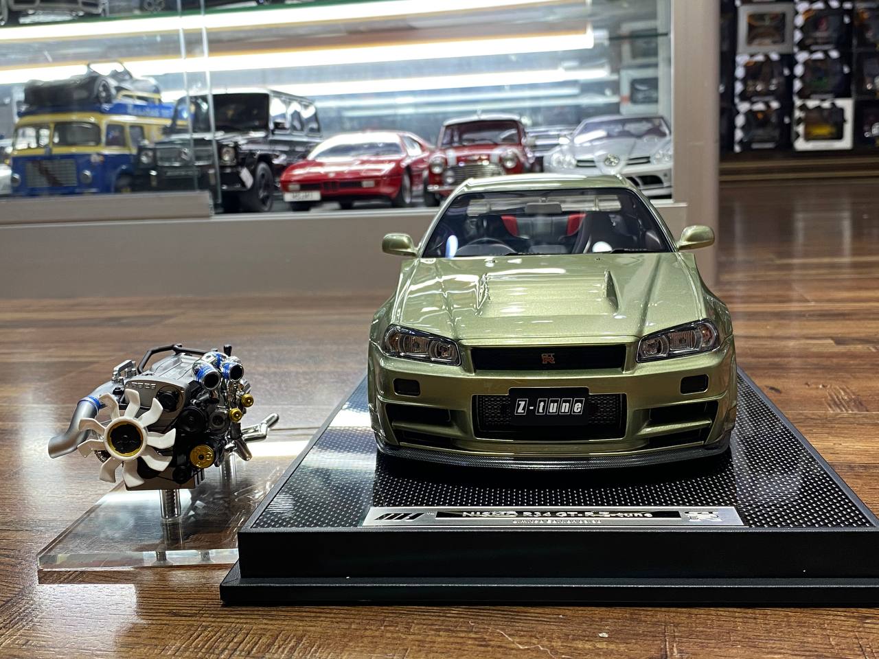 NISSAN SKYLINE GT-R R34 Z-Tune 1/12 by MotorHelix