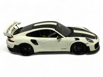 1/18 Davis & Giovanni Porsche 911 GT2 RS in Luminous Green Limited Edition|Sold in Dturman.com Dubai UAE.