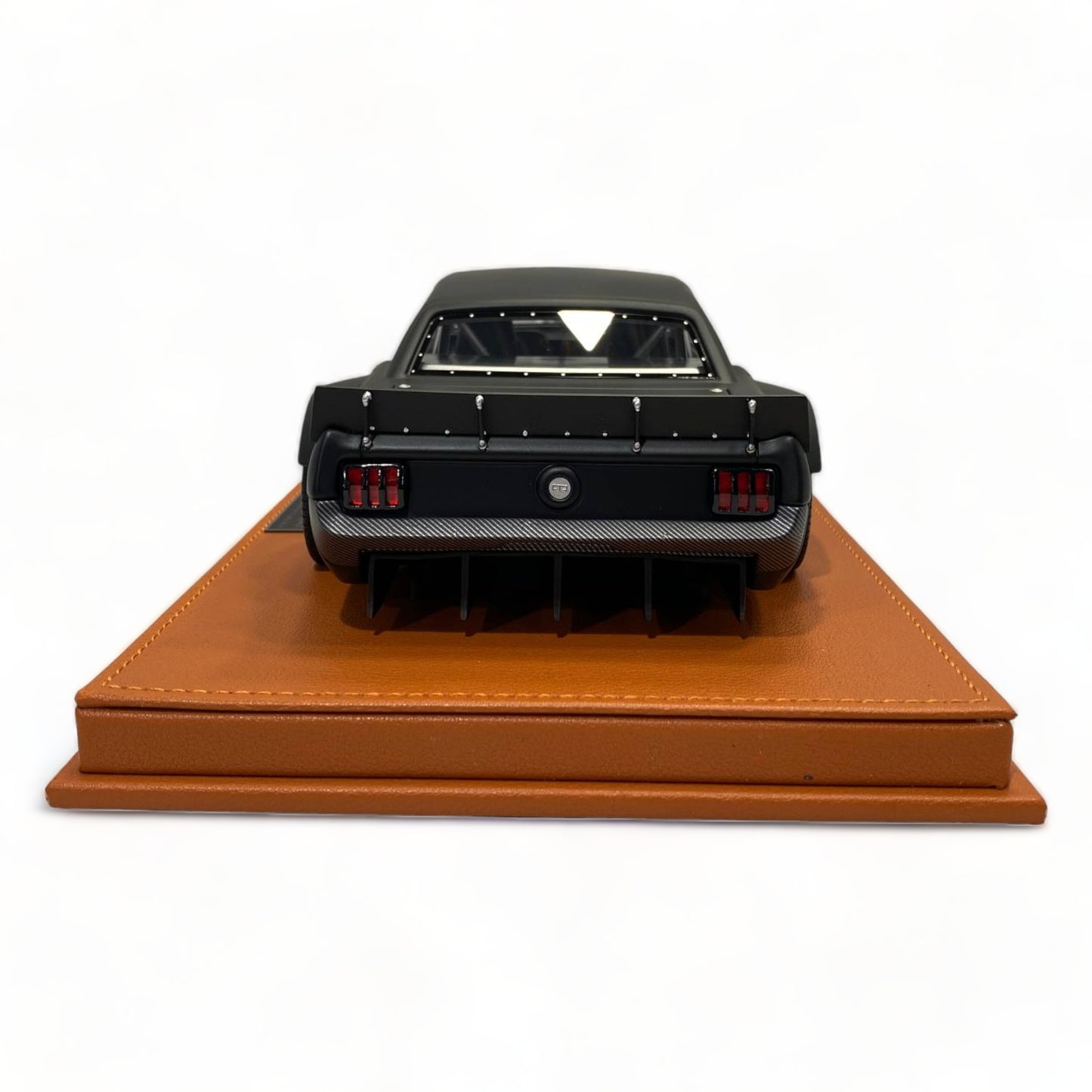 TOP MARQUES Ford Mustang Black Edition 1965