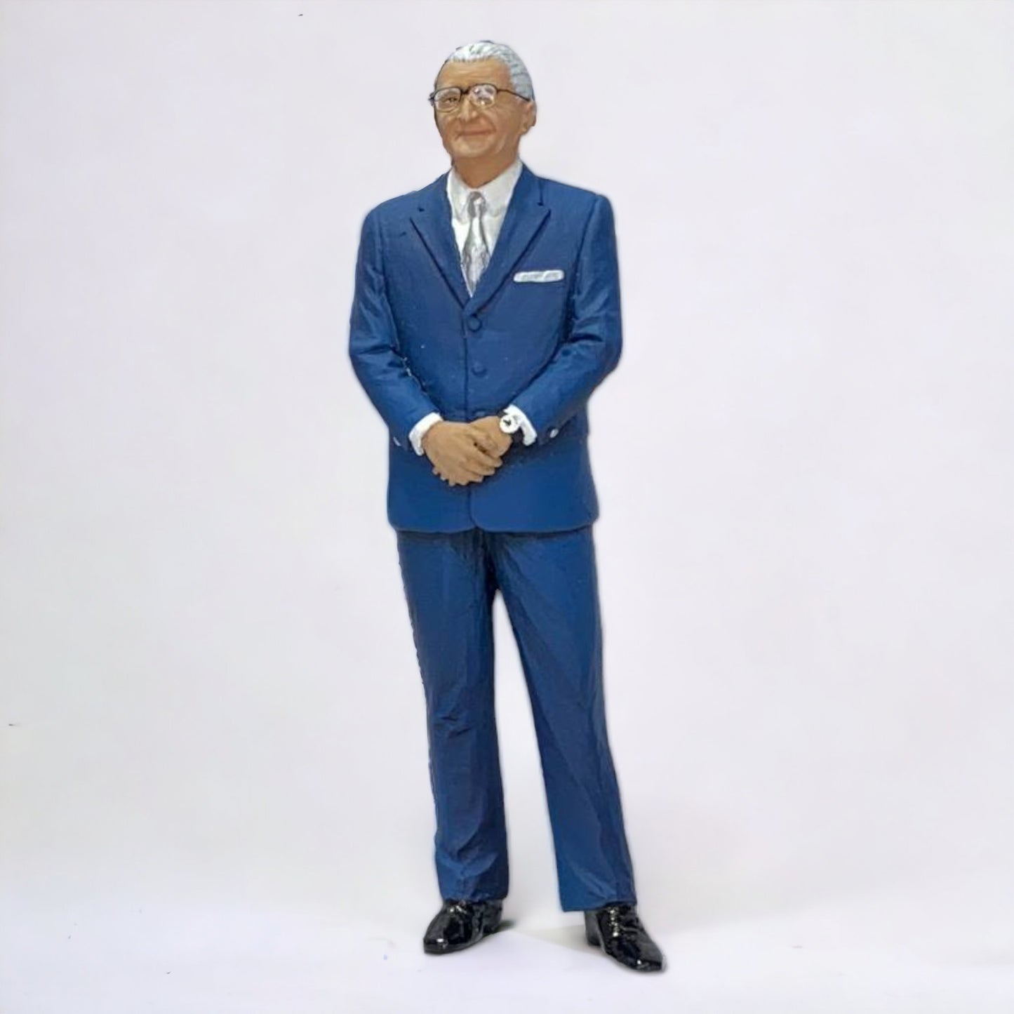 1/18 WILLIAM LYONS JAGUAR Figure - Action Figure by SF|Sold in Dturman.com Dubai UAE.