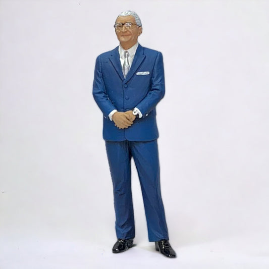 1/18 WILLIAM LYONS JAGUAR Figure - Action Figure by SF|Sold in Dturman.com Dubai UAE.