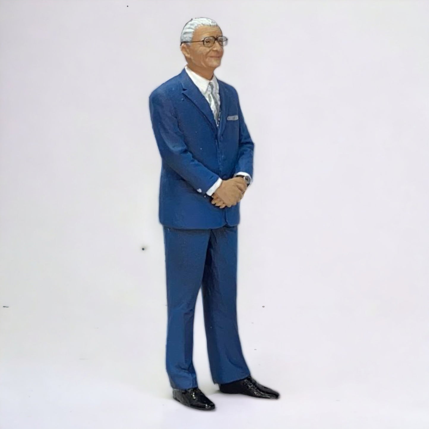 1/18 WILLIAM LYONS JAGUAR Figure - Action Figure by SF|Sold in Dturman.com Dubai UAE.