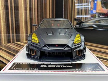 1/18 Davis & Giovanni Nissan R35 GT-RR LBWK, Black Carbon Matte|Sold in Dturman.com Dubai UAE.