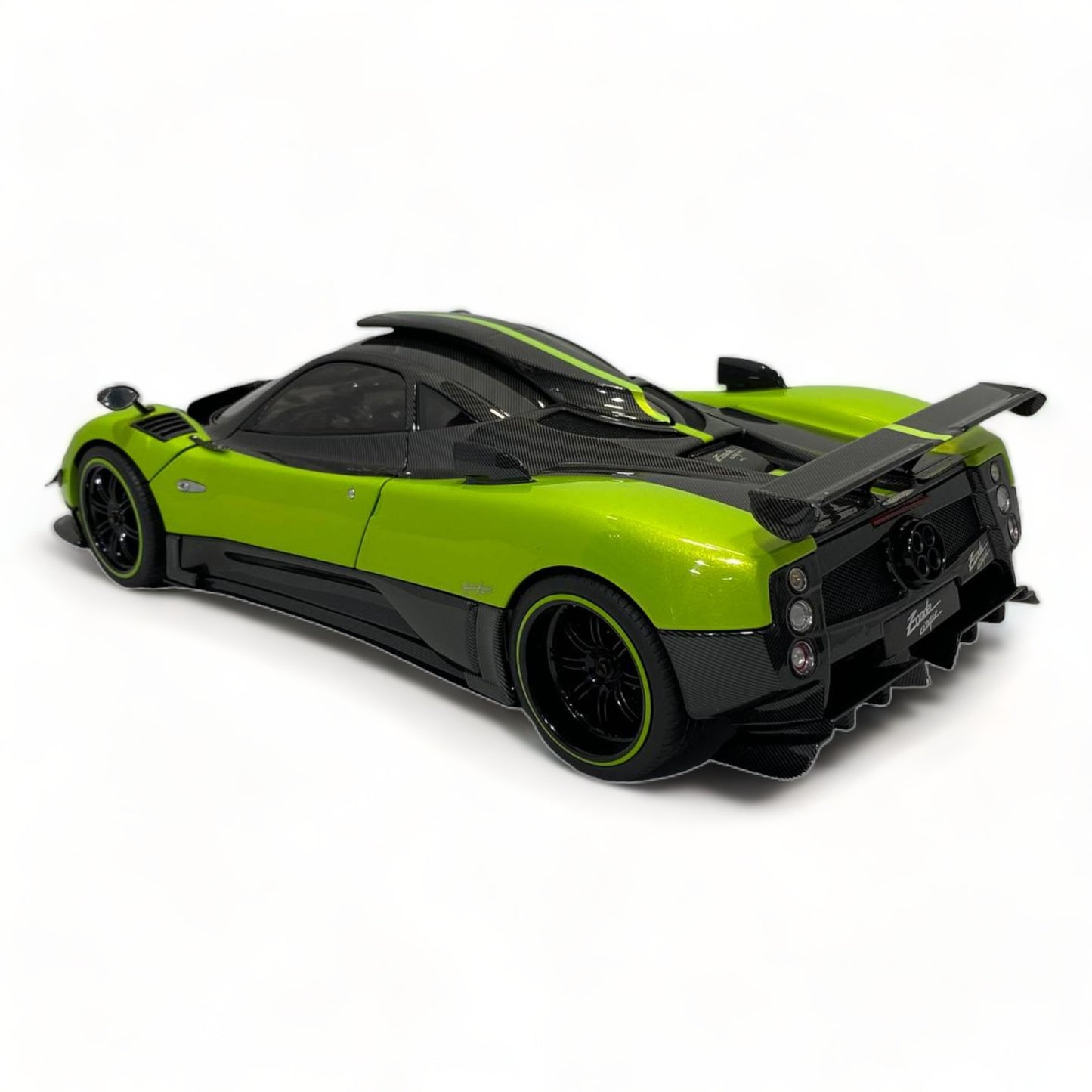 1/18 Diecast Almost Real Pagani Zonda Cinque Coupe GREEN CARBON 2009 Scale Model Car
