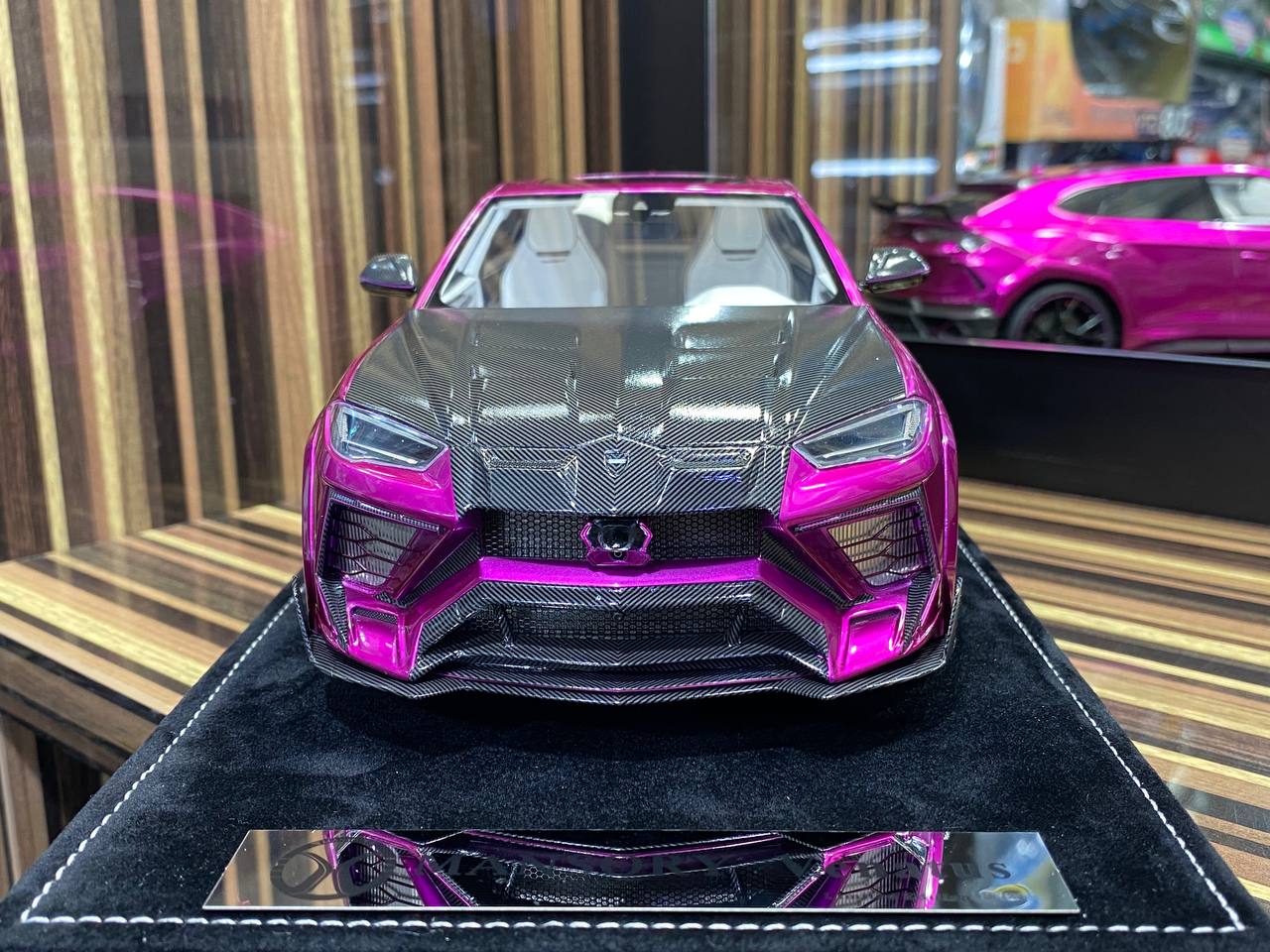 1/18 Timothy & Pierre Lamborghini URUS Venatus Purple Resin Model Car|Sold in Dturman.com Dubai UAE.
