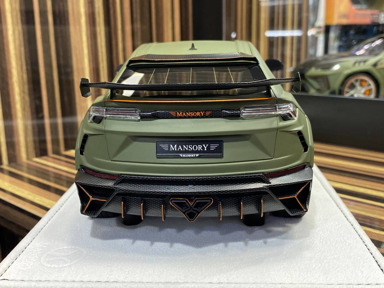 1/18 Timothy & Pierre Lamborghini URUS Venatus Green Matt Resin Model Car|Sold in Dturman.com Dubai UAE.