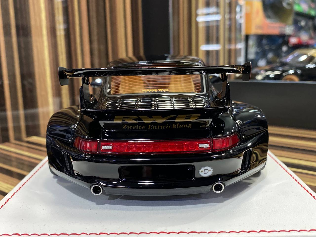1/18 Davis & Giovanni Porsche RWB 911 (993) - Black Model Car|Sold in Dturman.com Dubai UAE.
