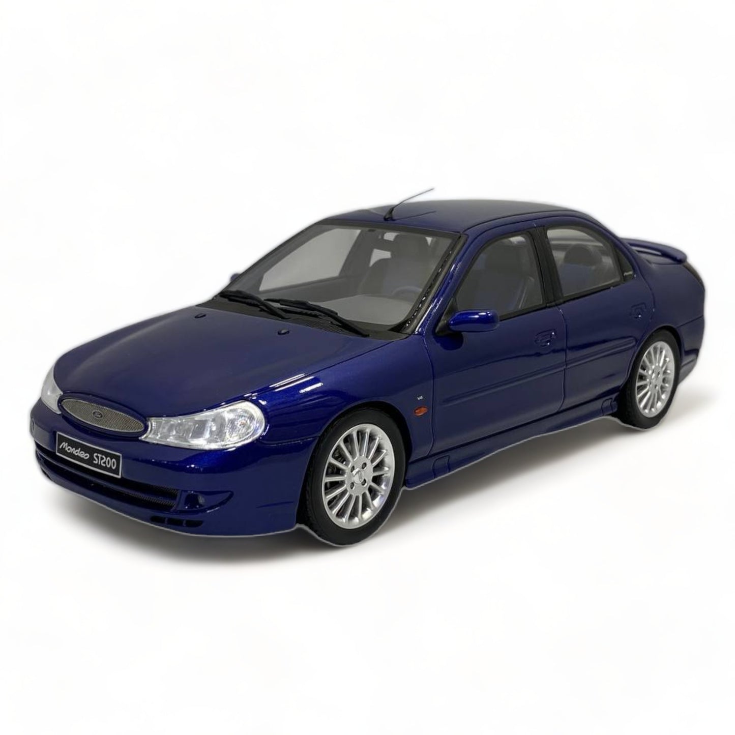 1/18 Resin OTTO Ford Mondeo ST 200 - Blue Miniature Car