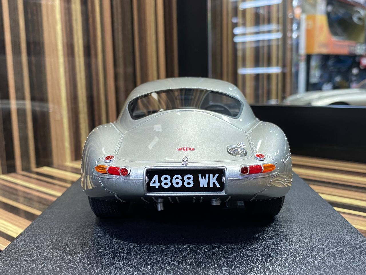 1/18 Diecast CULT JAGUAR E-TYPE LOW DRAG SILVER 1950 Miniature Car