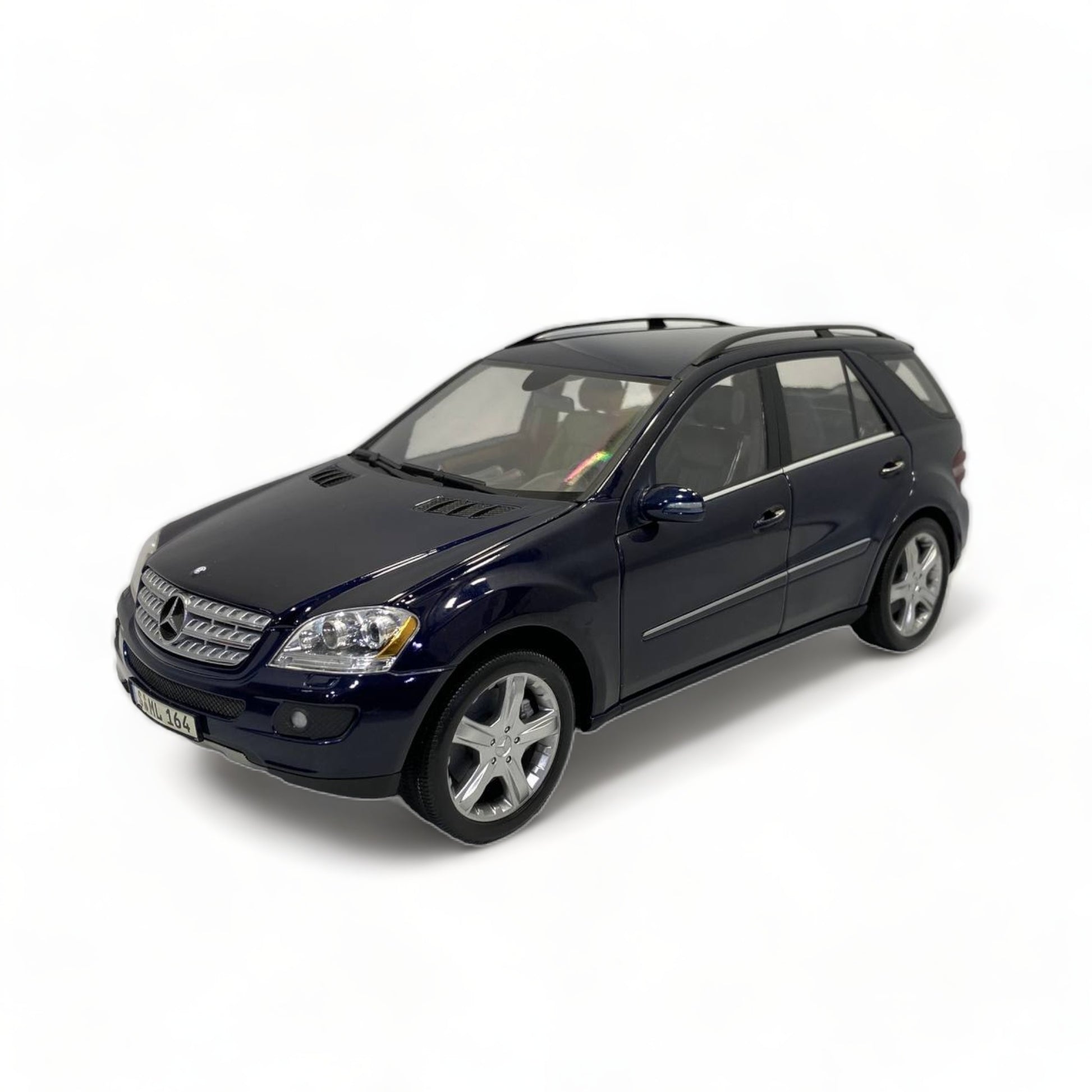 Minichamps Mercedes-Benz M-Class - Blue (1/18 Scale)|Sold in Dturman.com Dubai UAE.