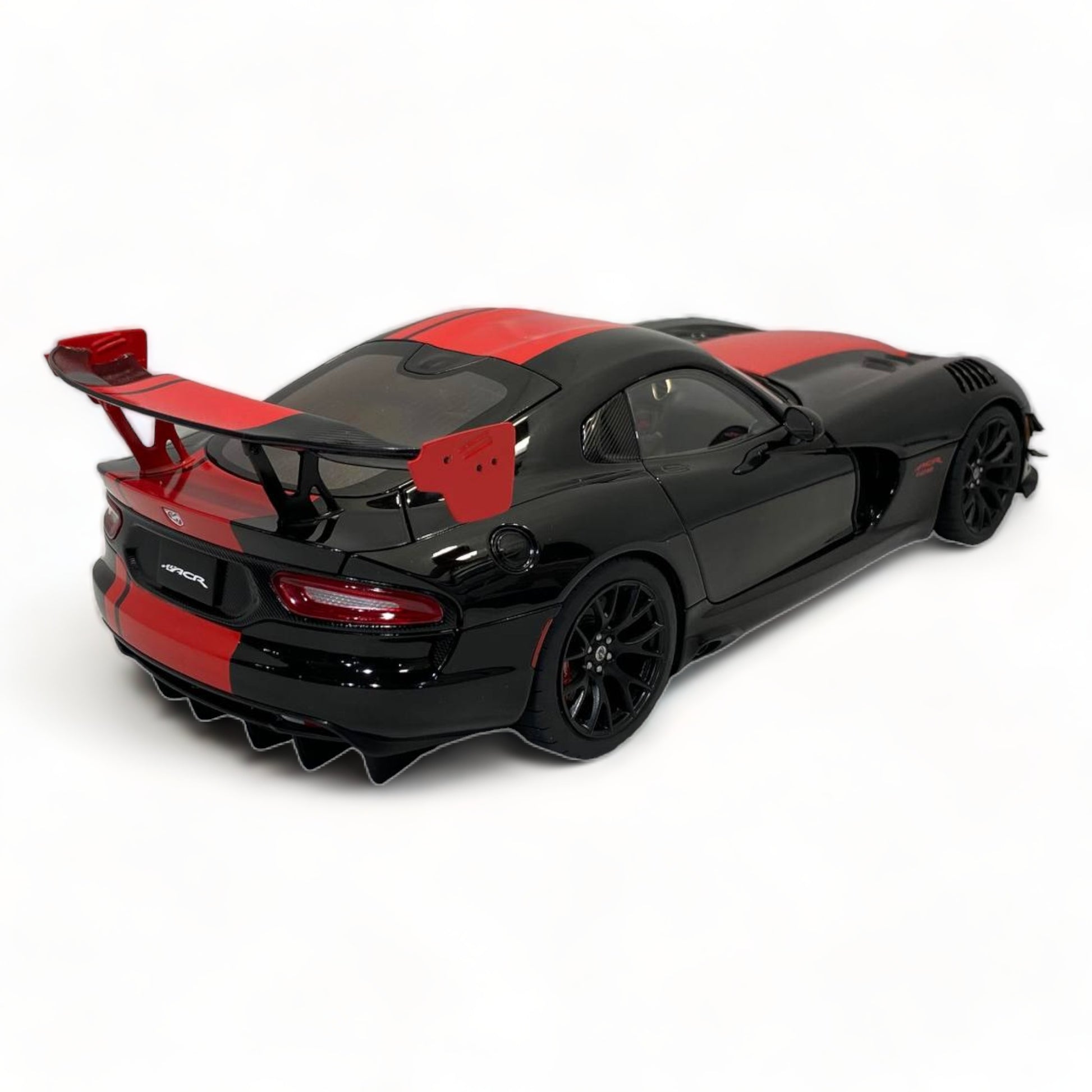 Autoart Dodge Viper ACR 1/18 Scale - Sleek Black/Red (2017)|Sold in Dturman.com Dubai UAE.