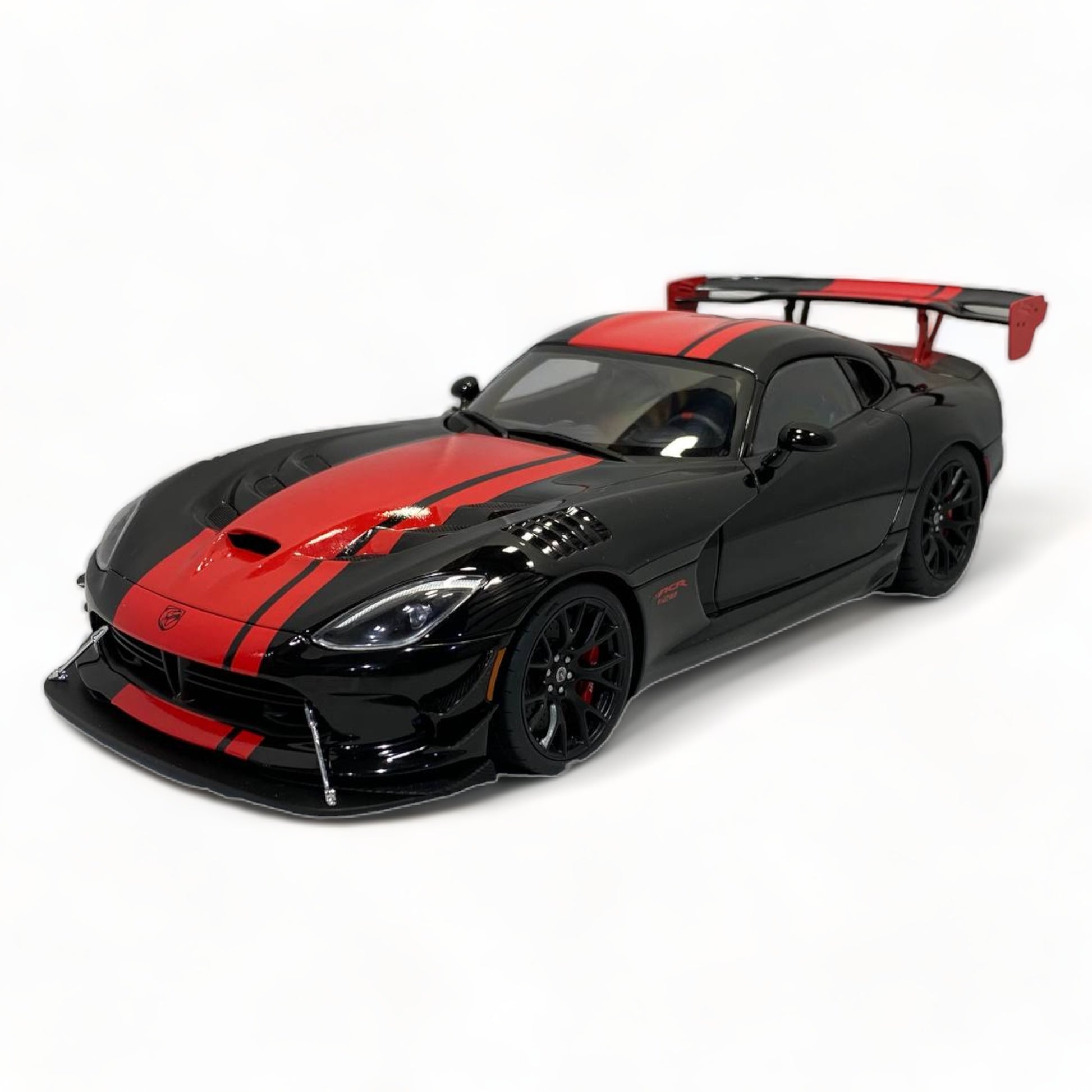 Autoart Dodge Viper ACR 1/18 Scale - Sleek Black/Red (2017)|Sold in Dturman.com Dubai UAE.