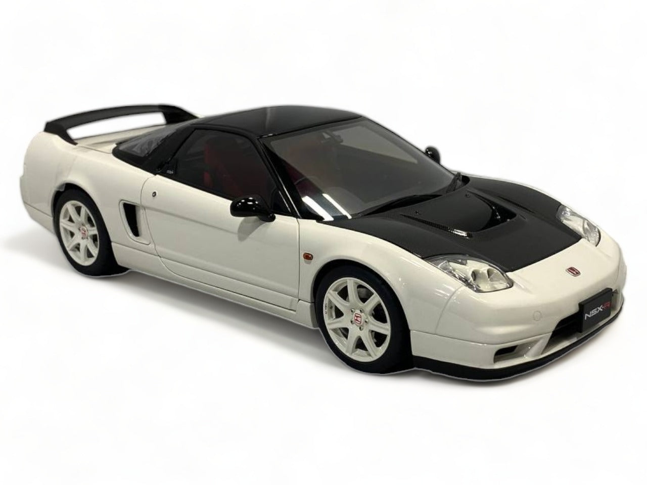 Diecast Autoart Honda NSX-R (NA2) - 1/18 Scale, Elegant White Model Car|Sold in Dturman.com Dubai UAE.