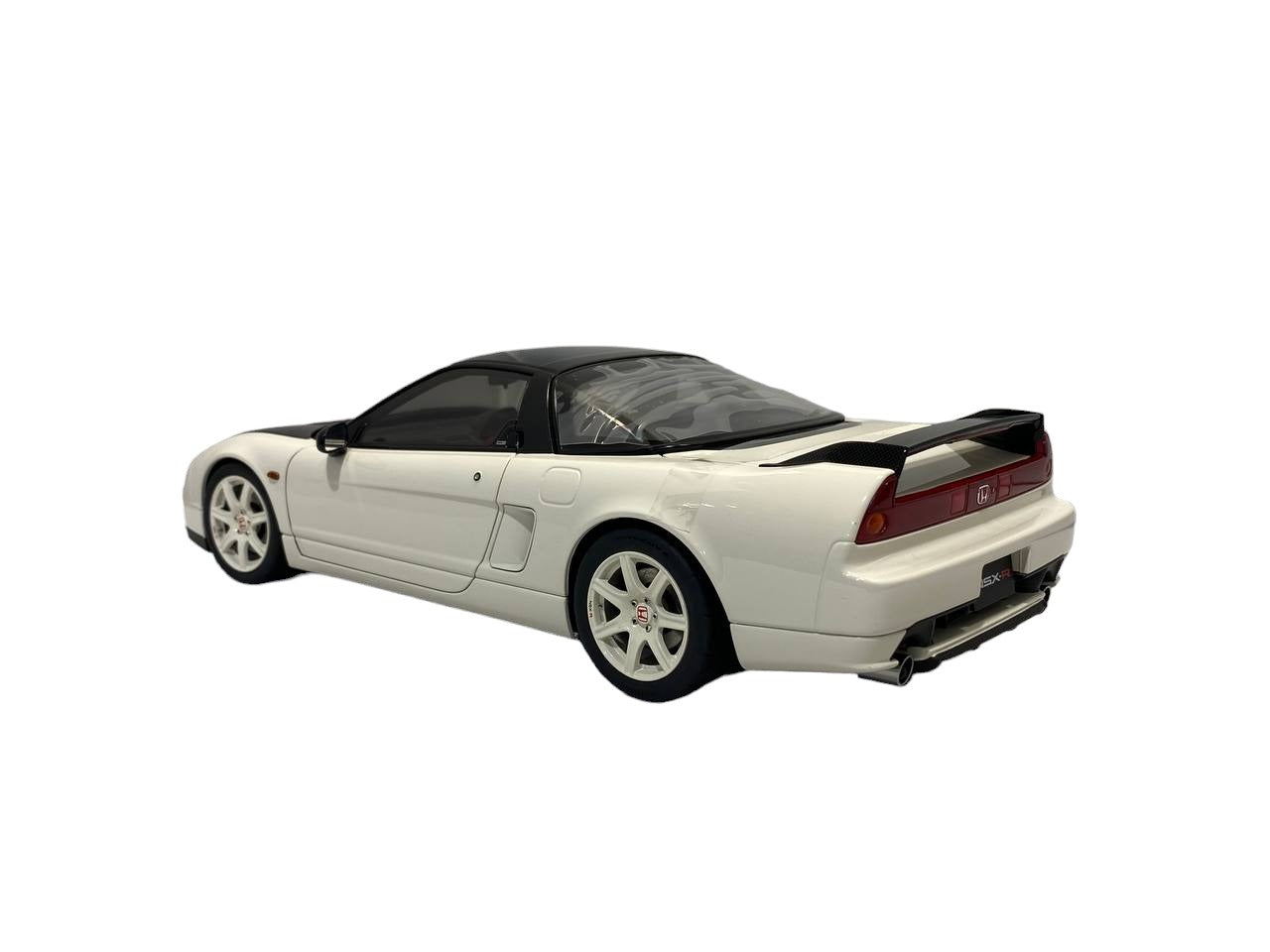 Diecast Autoart Honda NSX-R (NA2) - 1/18 Scale, Elegant White Model Car|Sold in Dturman.com Dubai UAE.
