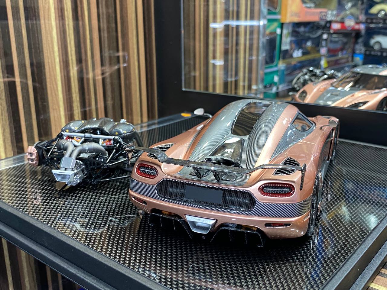 Fronti Art Koenigsegg Agera RS-Limited Edition Resin Model with Engine 1/18|Sold in Dturman.com Dubai UAE.