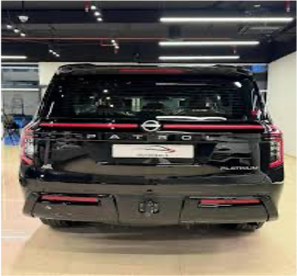 ★[Pre-Order | Delivery Sep 2025] 1/18 Diamand Nissan Patrol Y63 Platinum – Black – Limited Edition (75 pcs)