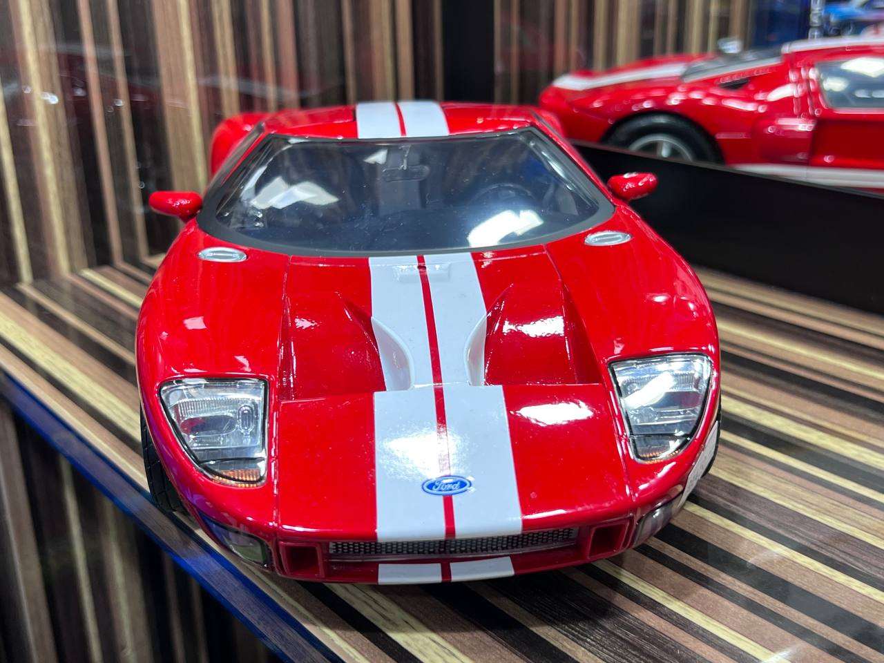 1/12 Diecast Ford GT Concept Red Model Car by Motor Max