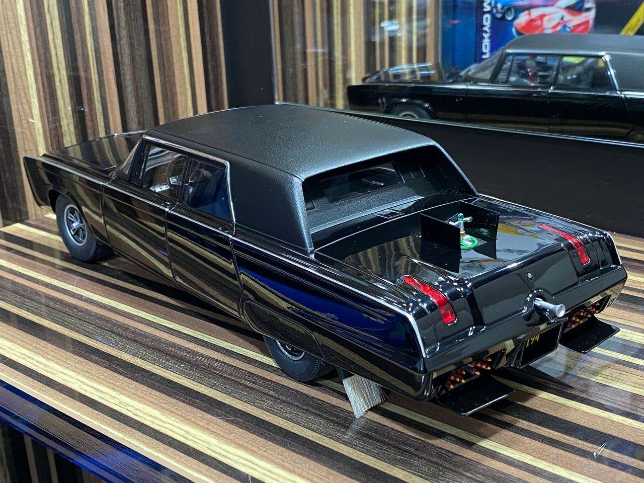 1/18 Diecast Chevrolet Impala Green Hornet AUTOart Scale Model Car