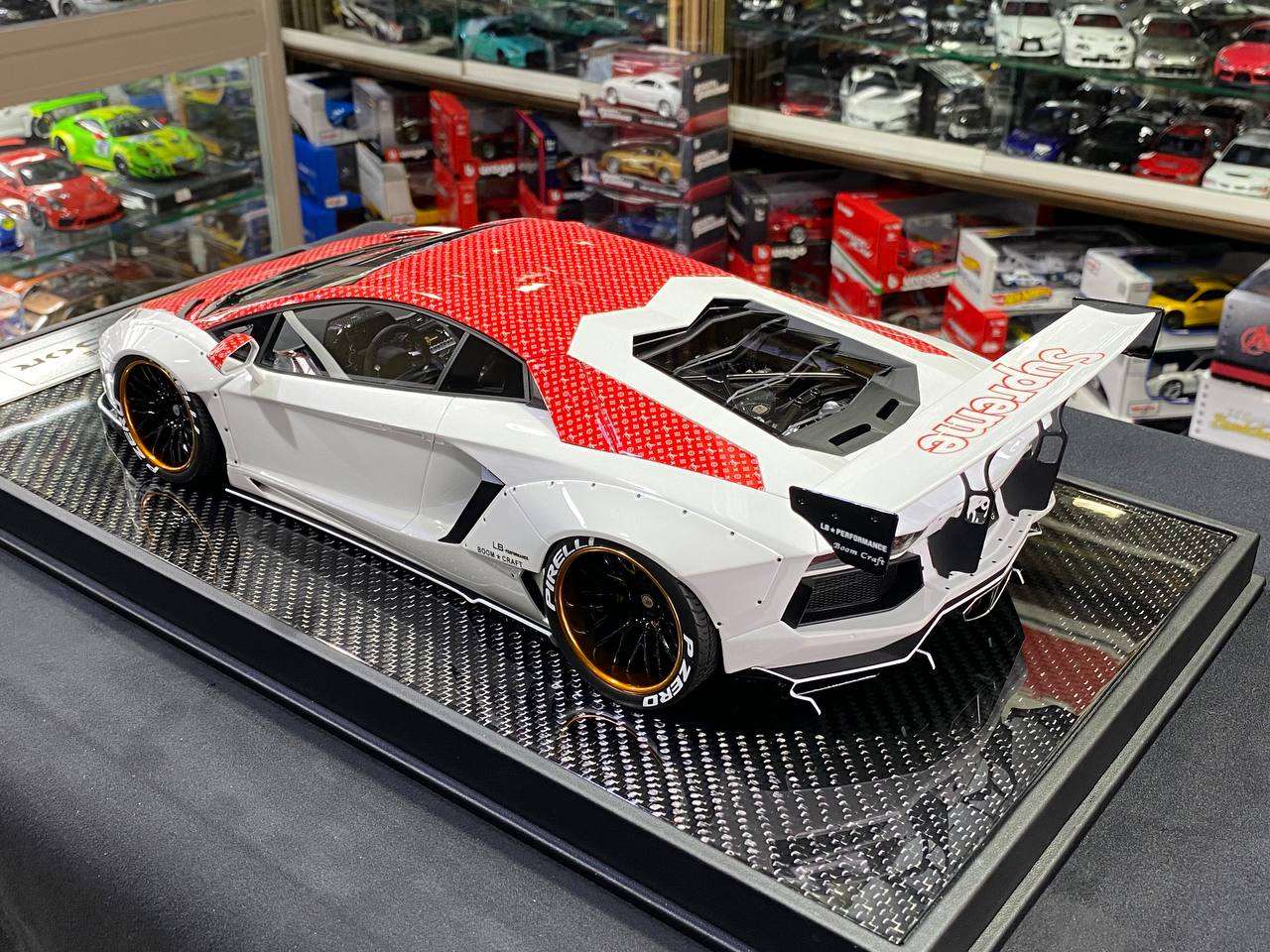 1/12 Resin Lamborghini Aventador LB Performance White Model car by Davis & Giovanni