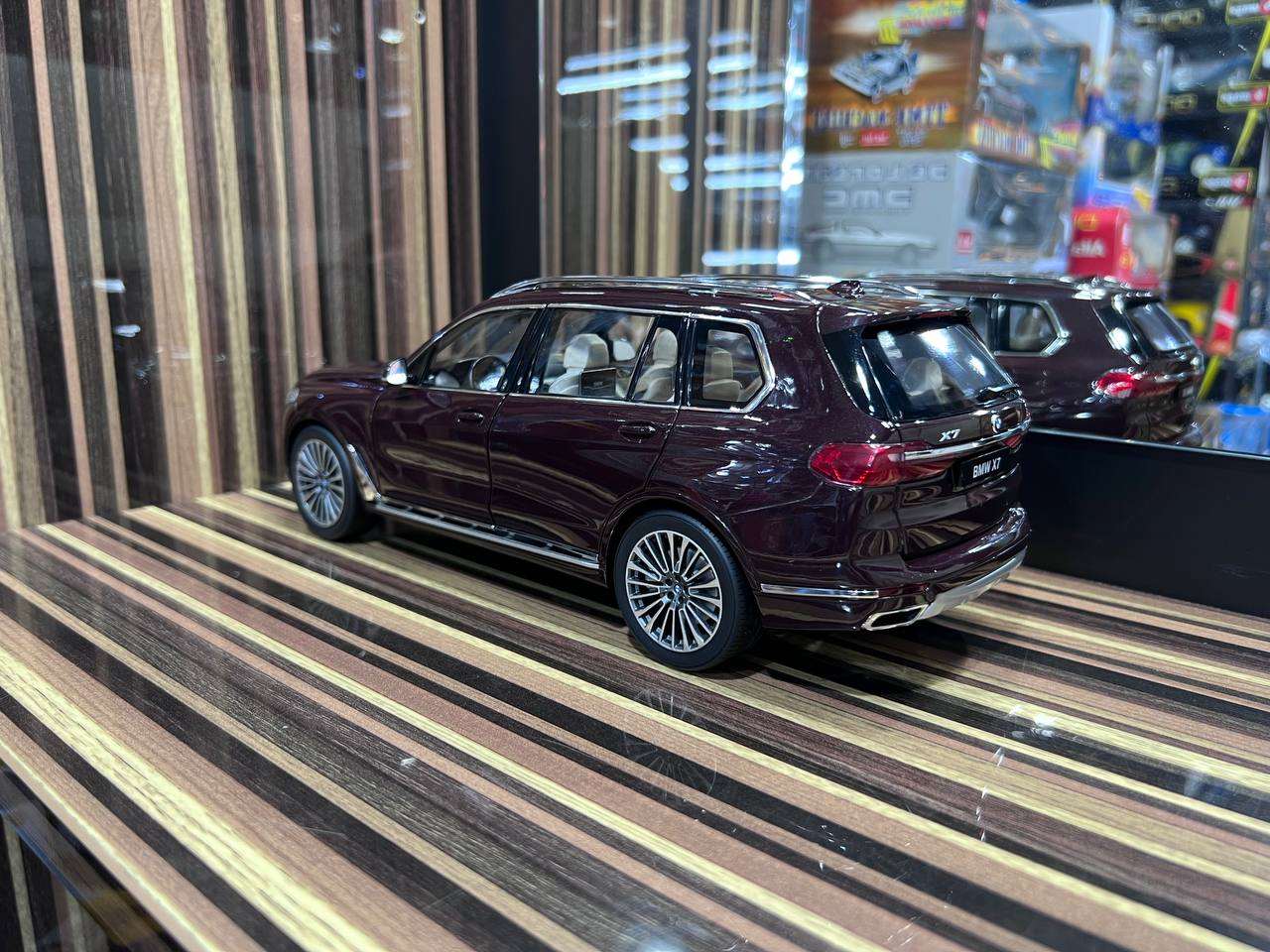 1/18 Diecast BMW X7 Kyosho Scale Model Car