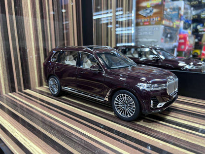 1/18 Diecast BMW X7 Kyosho Scale Model Car