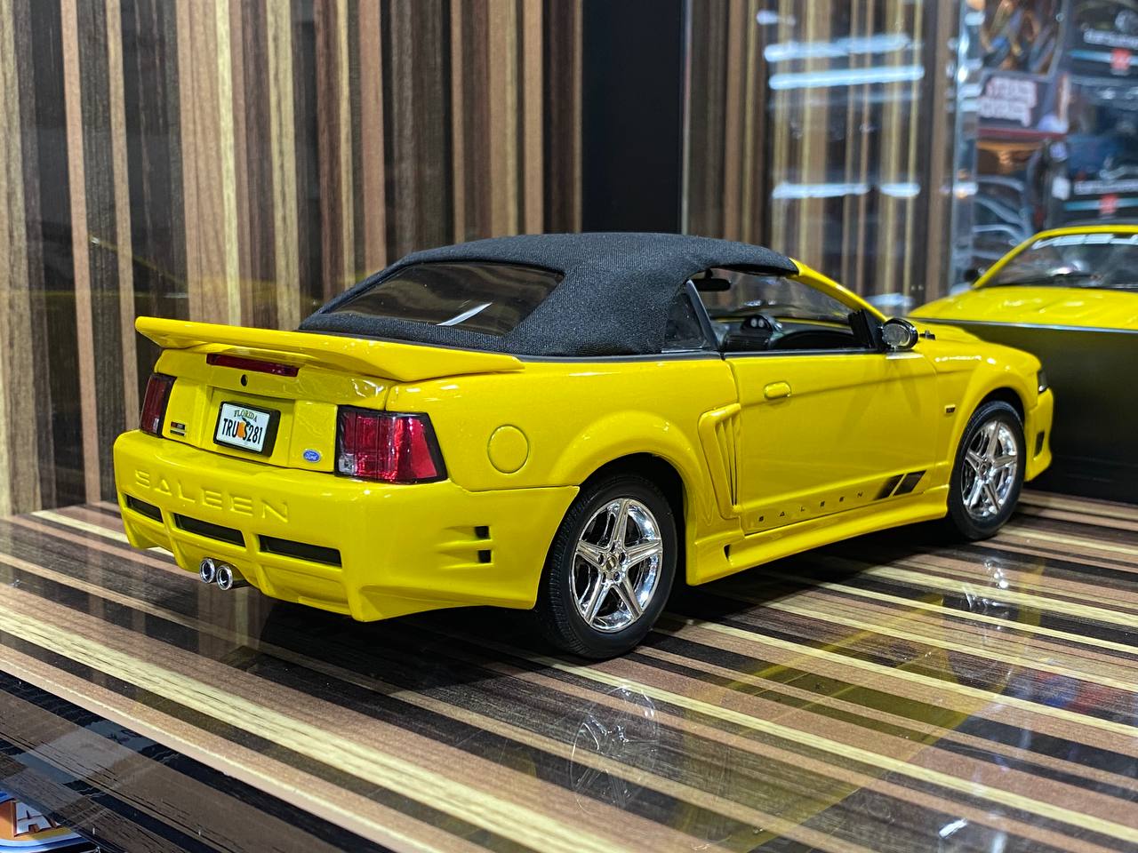 Ford Saleen Mustang S281 2003 Yellow Model Car by Joy Ride | 1/18 Diecast