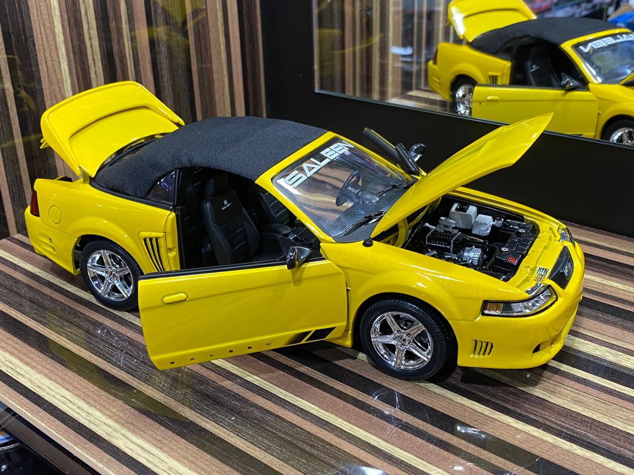 Ford Saleen Mustang S281 2003 Yellow Model Car by Joy Ride | 1/18 Diecast