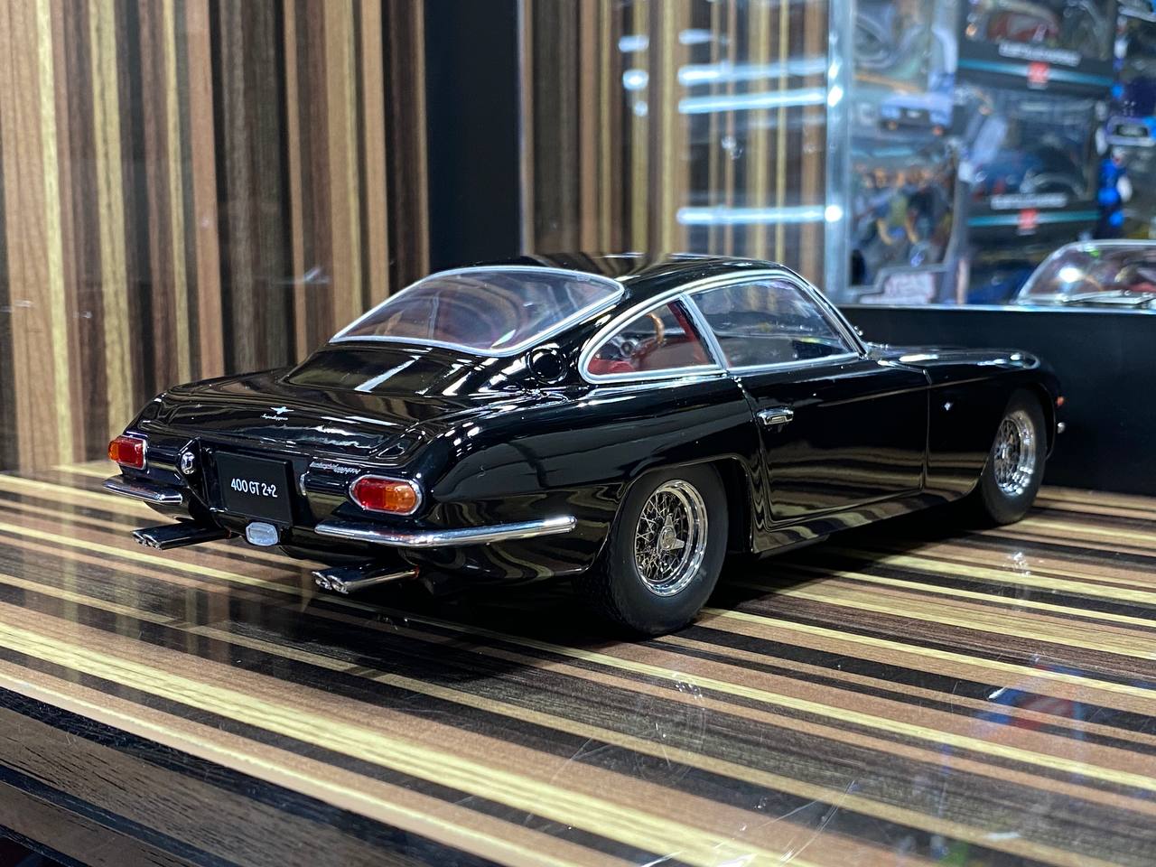 1/18 Resin Lamborghini 400 GT 2+2 Superleggera Black KK-Scale