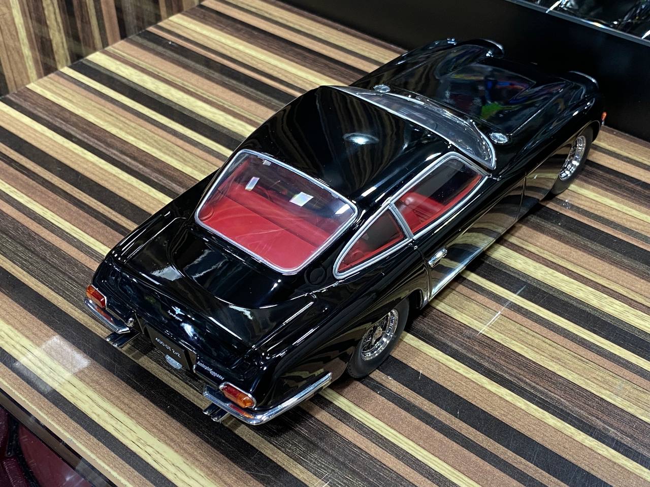 1/18 Resin Lamborghini 400 GT 2+2 Superleggera Black KK-Scale