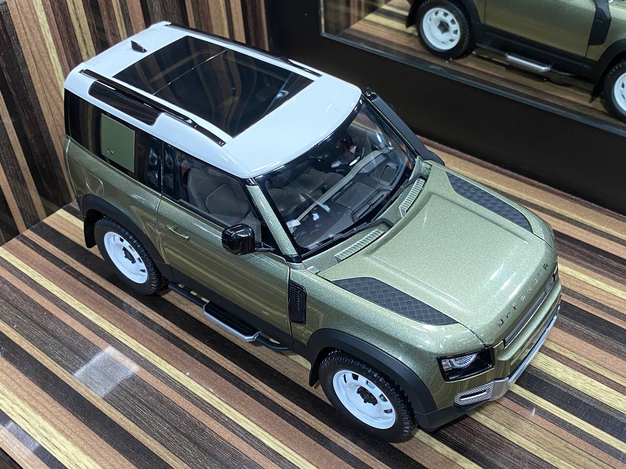 1/18 Diecast Land Rover Defender 90 Green Almost Real Scale Model Car ...