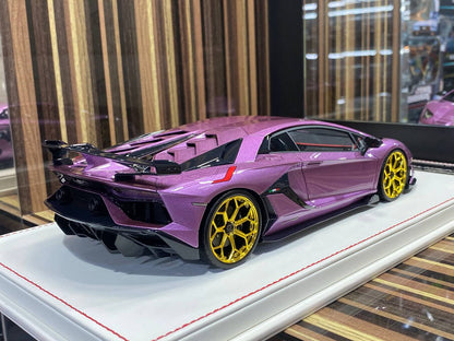 1/18 Resin Lamborghini Aventador SVJ Viola Metallic by Davis & Giovanni