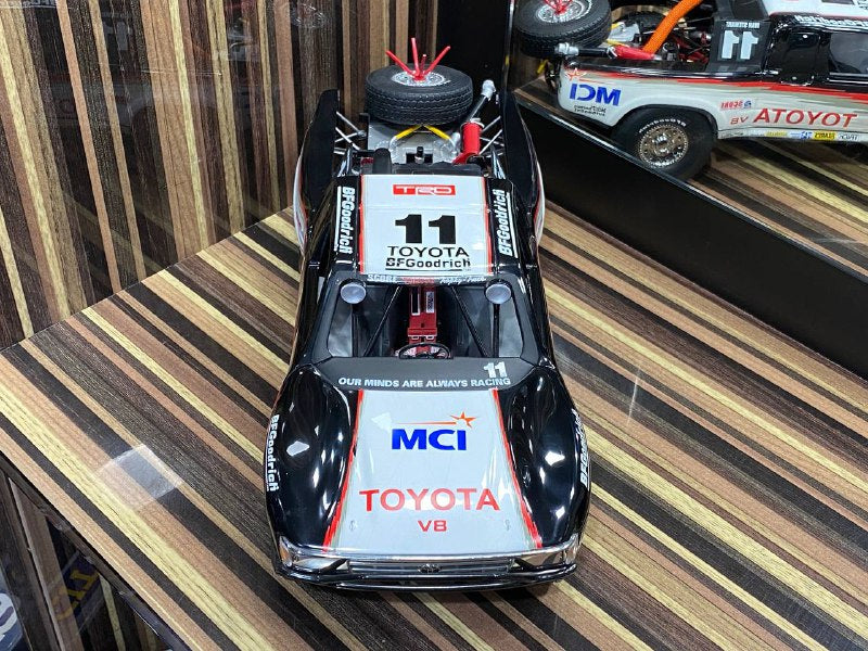Toyota Trophy Truck #11 AutoArt