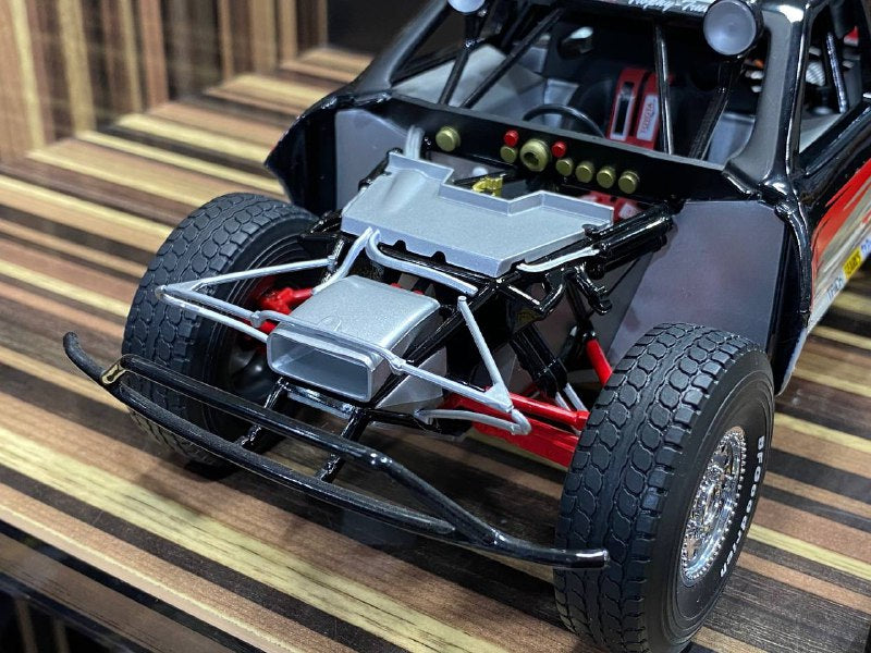 Toyota Trophy Truck #11 AutoArt