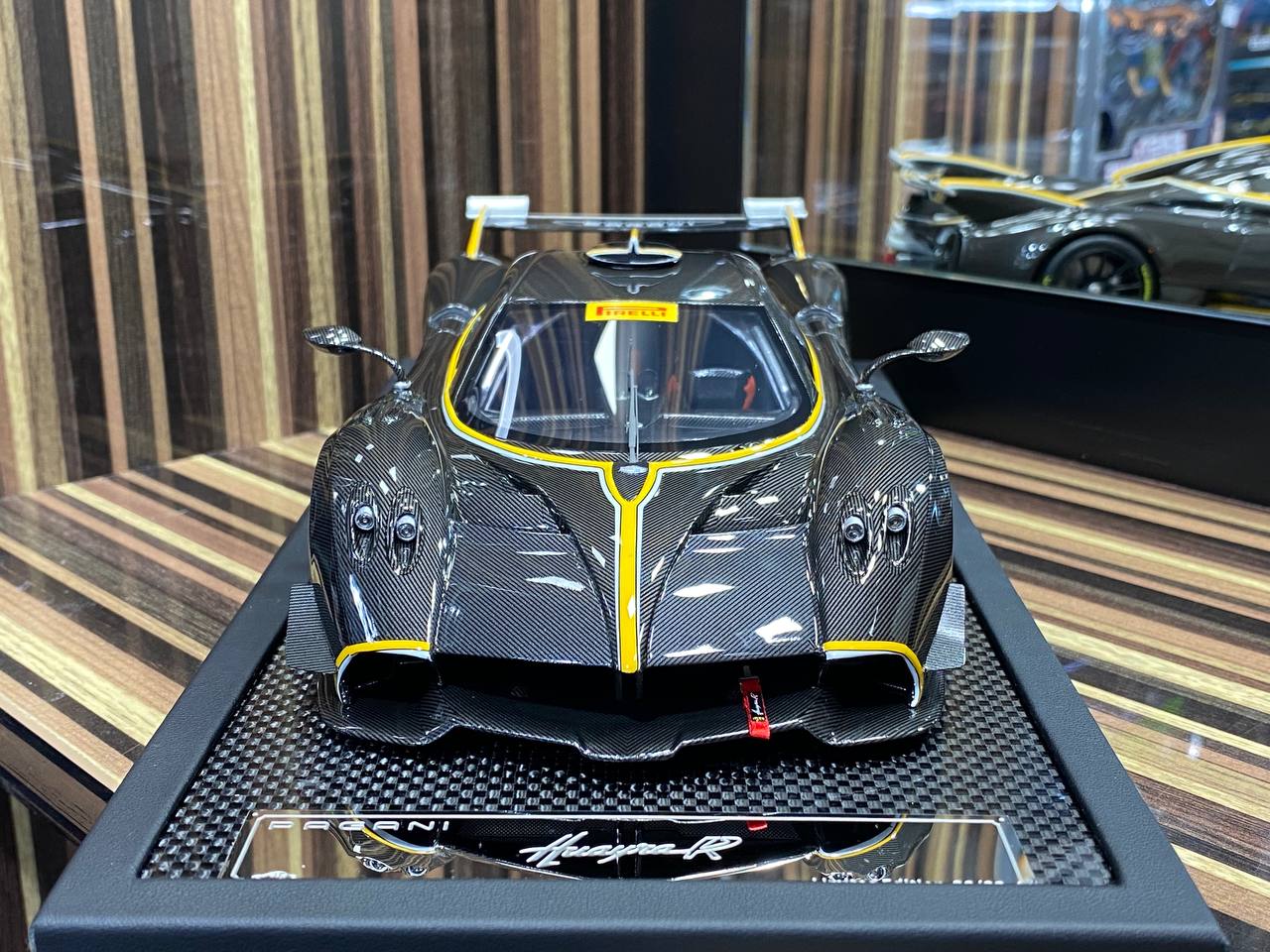 Pagani Huayra R VIP Models