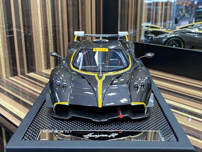 Pagani Huayra R VIP Models