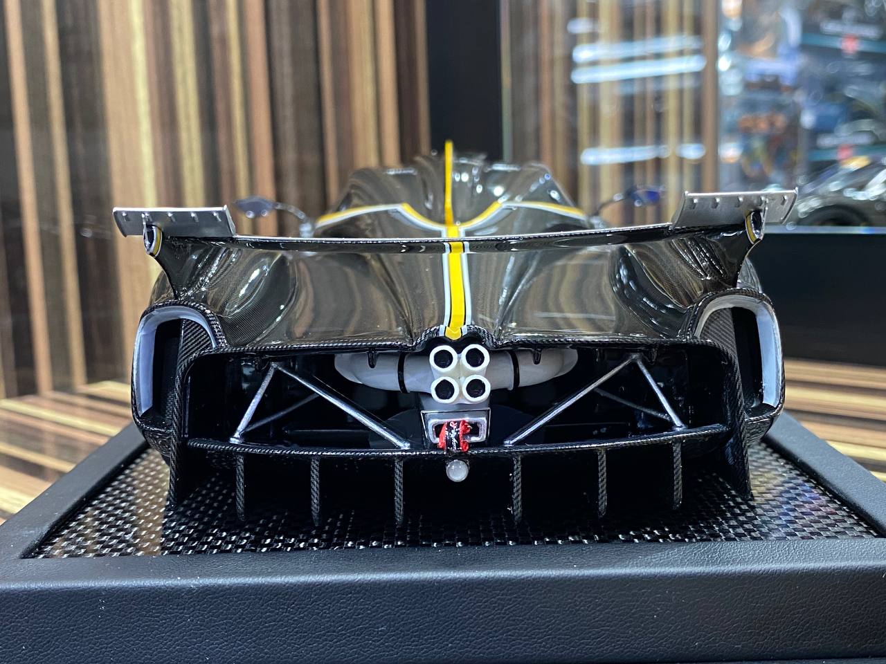 Pagani Huayra R VIP Models