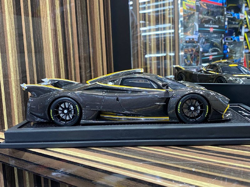 Pagani Huayra R VIP Models