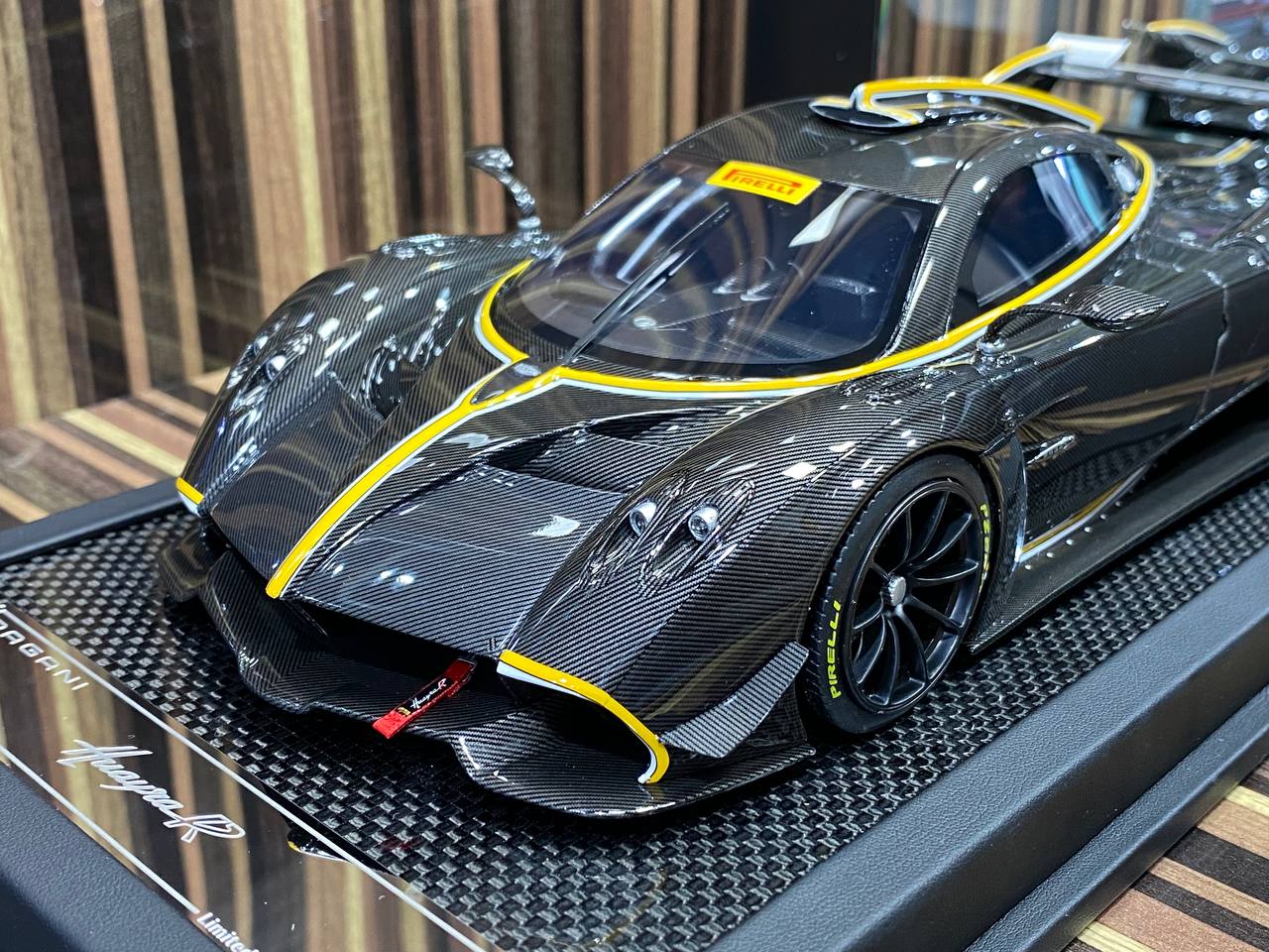 Pagani Huayra R VIP Models