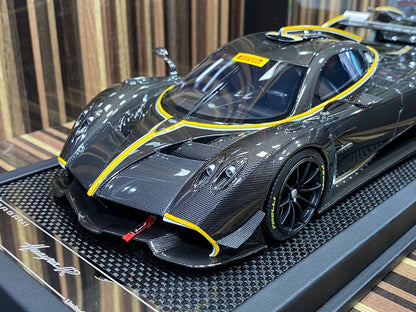 Pagani Huayra R VIP Models