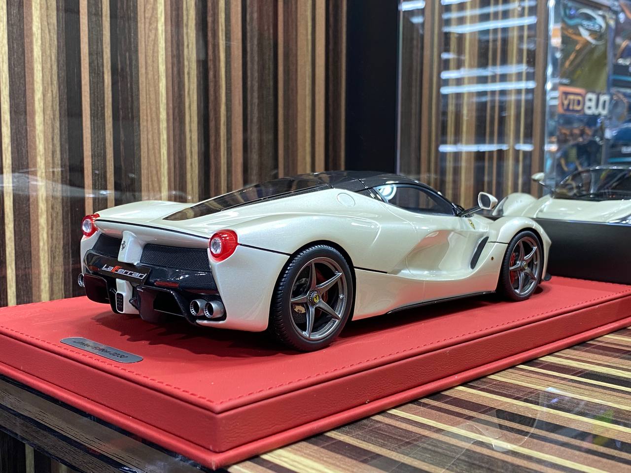 1/18 Diecast Ferrari LaFerrari BBR Scale Model Car - Diecast model car by dturman.com - BBR|Sold in Dturman.com Dubai UAE.