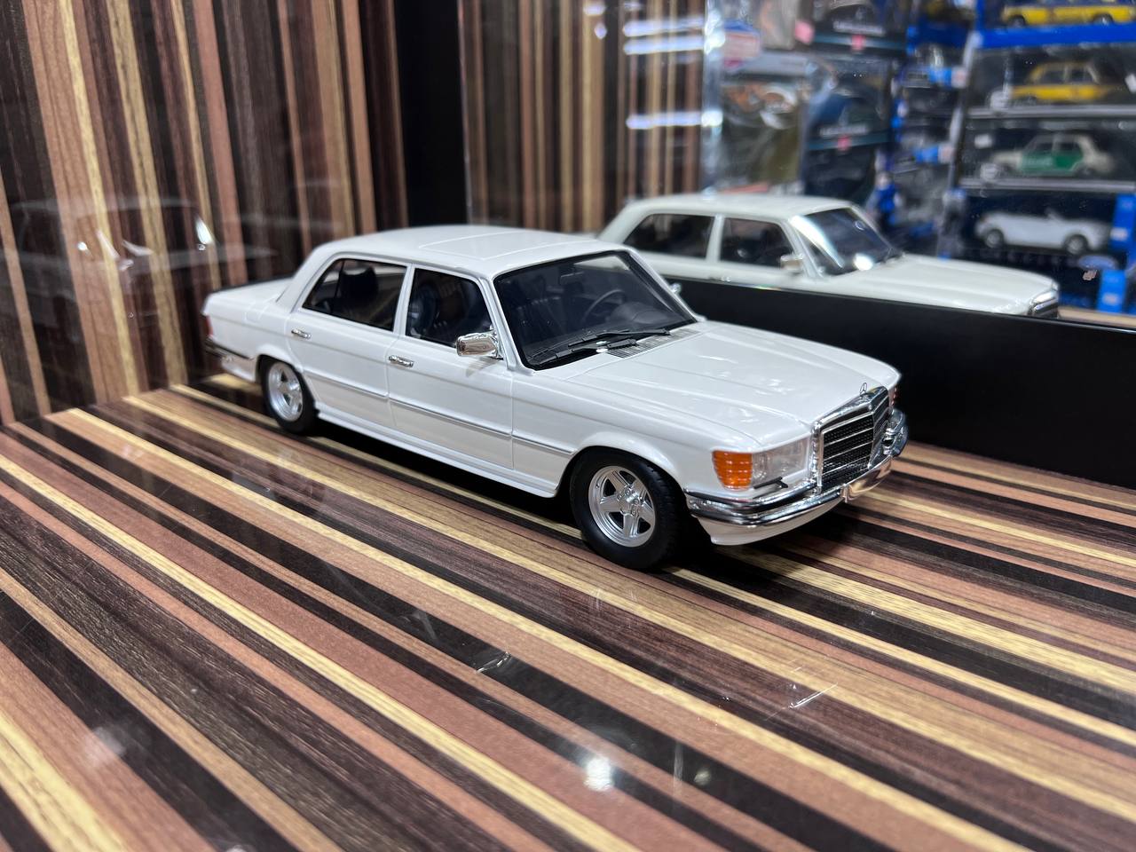 Mercedes-Benz 450 SEL 6.9 AMG IVY Models