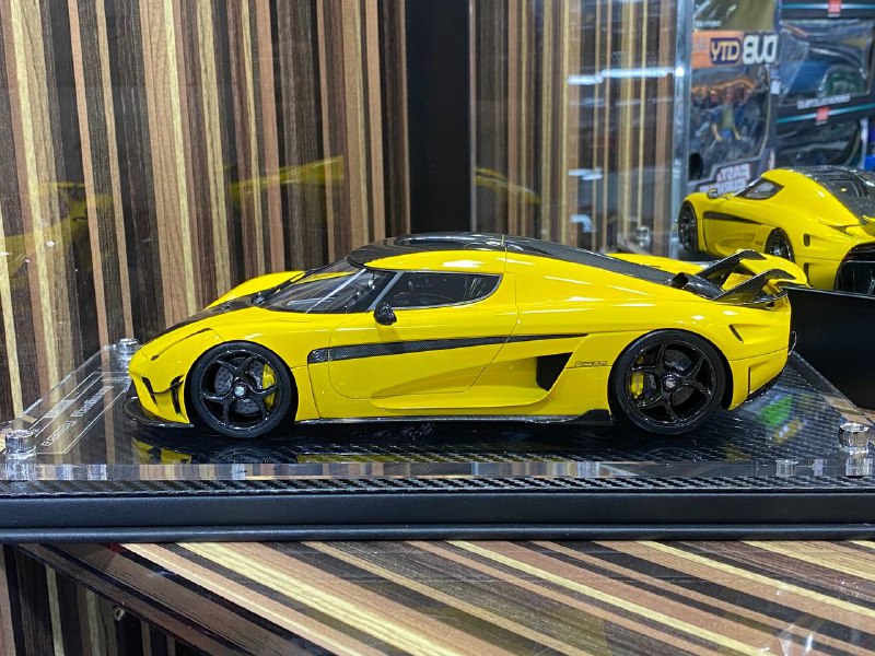 Koenigsegg Regera Front Art