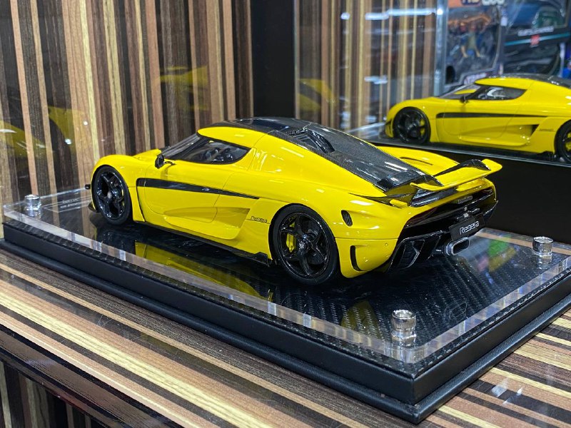 Koenigsegg Regera Front Art