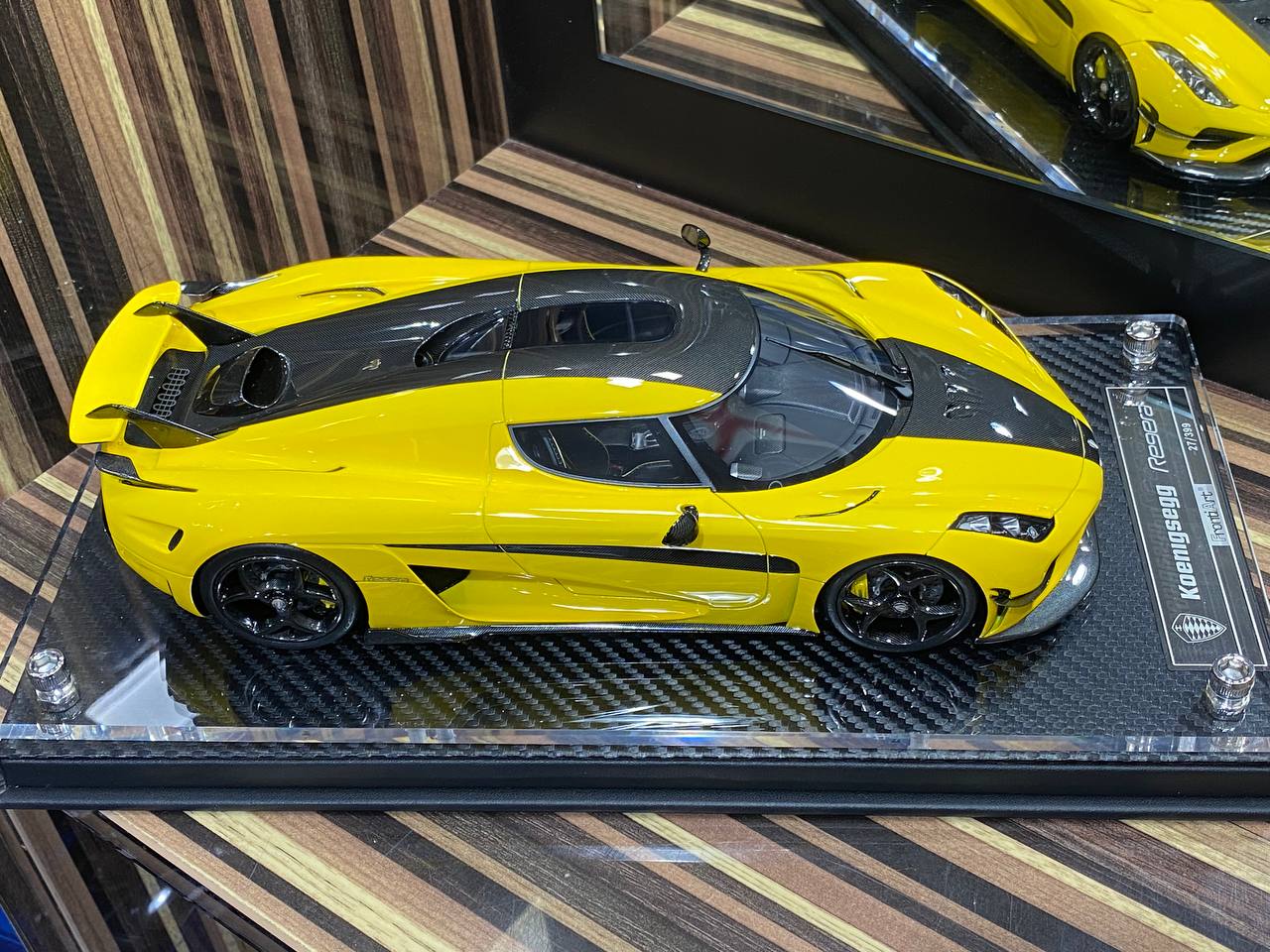 Koenigsegg Regera Front Art