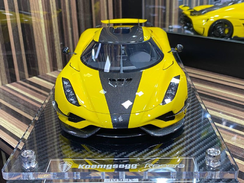Koenigsegg Regera Front Art