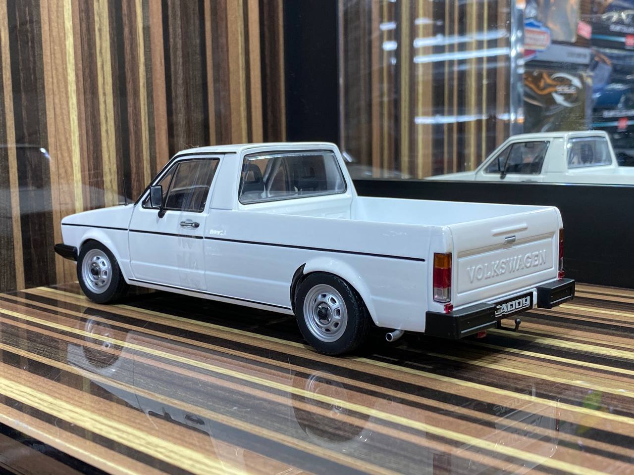 1/18 Diecast Volkswagen Caddy Solido White Miniature Model Car|Sold in Dturman.com Dubai UAE.