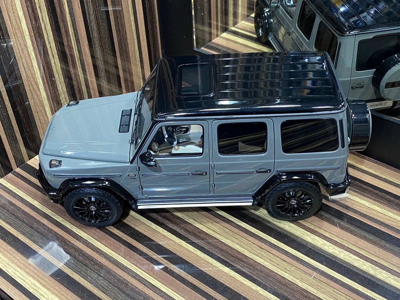 Mercedes-Benz G 63 AMG Line W463 Dealer Edition -  Minichamps